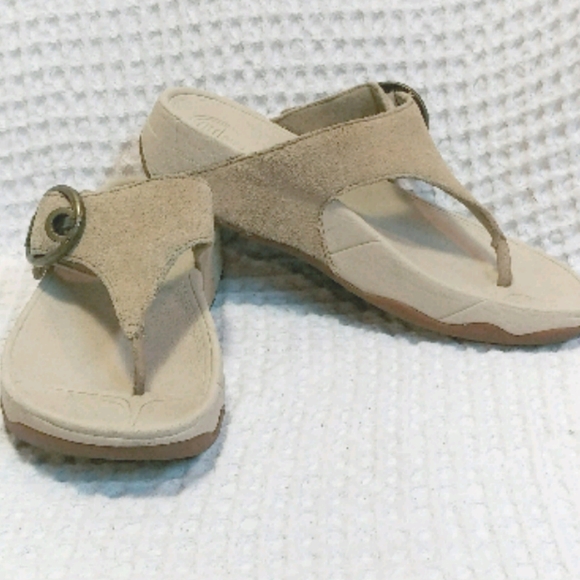 fitflop beige